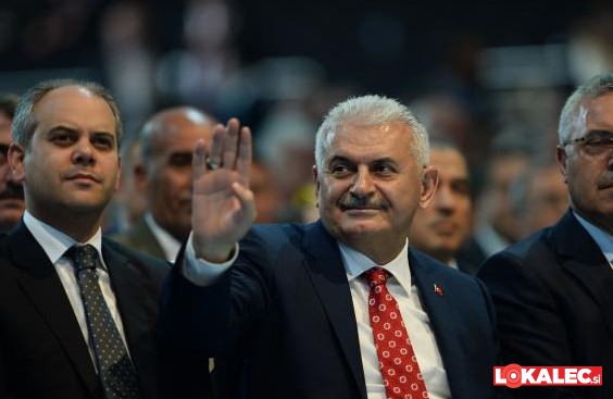 Turški premier Binali Yildirim Foto: STA
