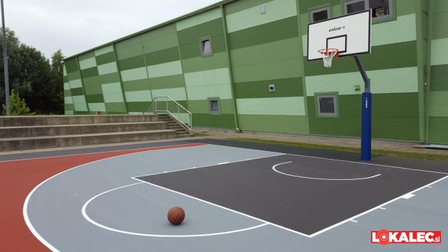 Prenovljeno košarkarsko igrišče pri Campusu
