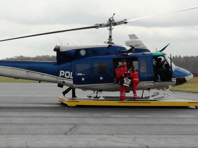 Prva intervencija s helikopterjem za nujno medicinsko pomoč (november 2016).
